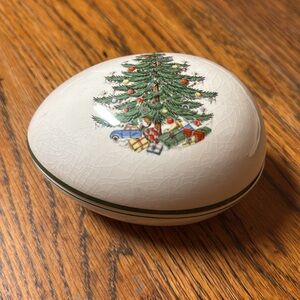Cuthbertson Original Christmas Tree Ceramic Egg Trinket. Made in England EUC